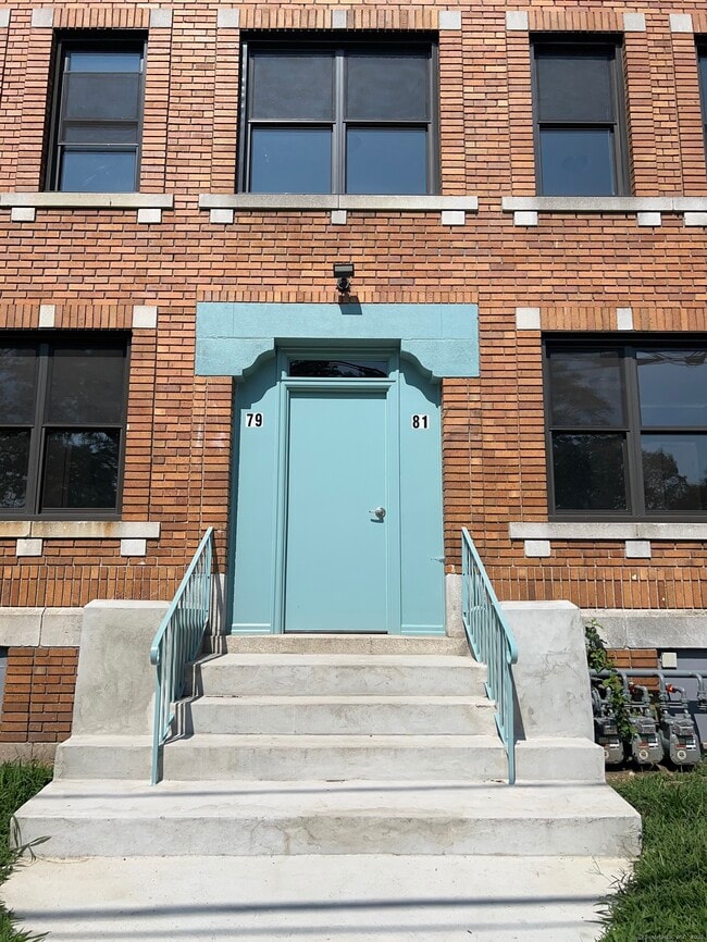 Building Photo - 79 Barbour St