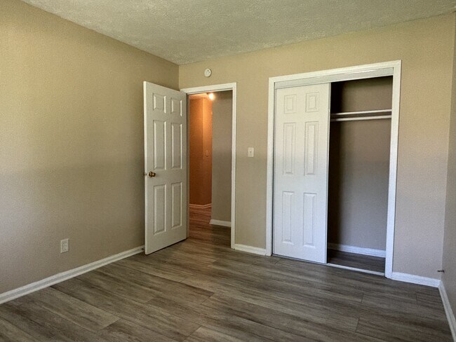 Foto del edificio - 4103 N Grand Ave