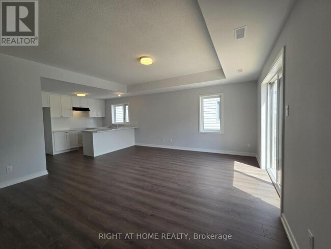 Building Photo - 513 Celestine Private
