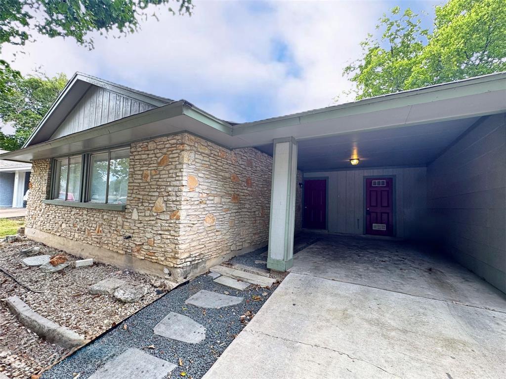 Foto principal - 10613 Golden Quail Dr