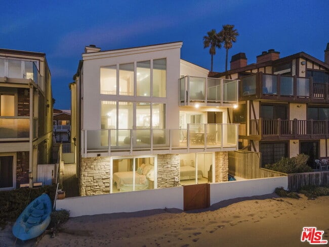 Building Photo - 1005 Ocean Dr