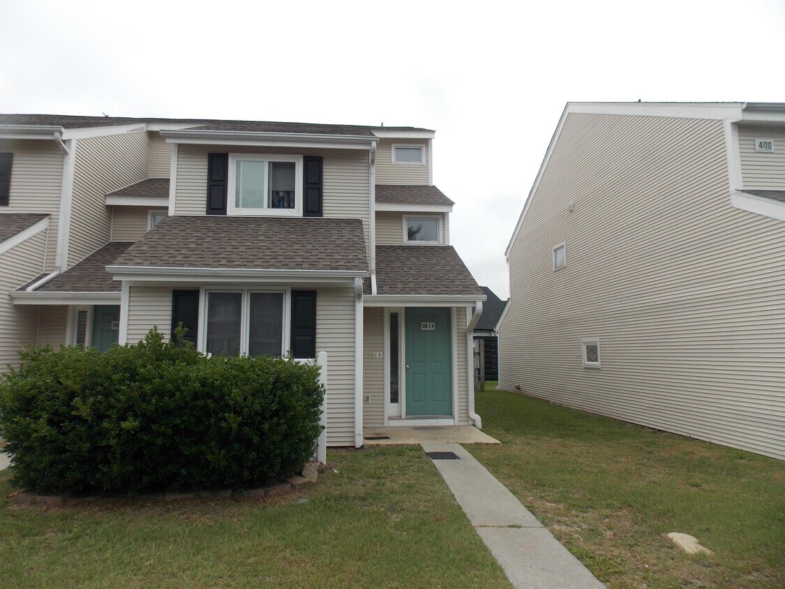 Foto principal - 500 Deer Creek Rd