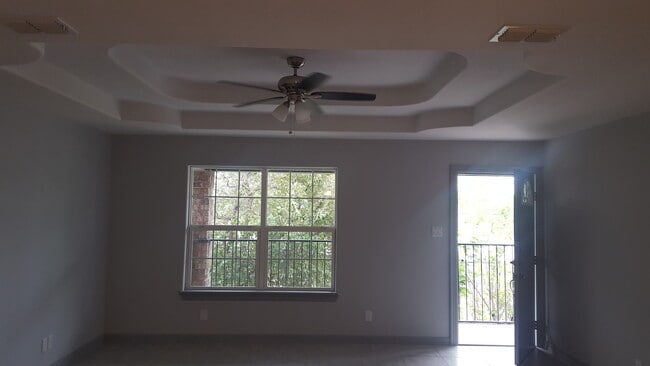 Foto del edificio - 709 E 3rd St