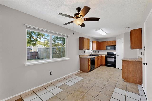 Foto del edificio - 4821 Abbott Ave