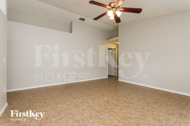 Foto del edificio - 6556 Viewpoint Ct