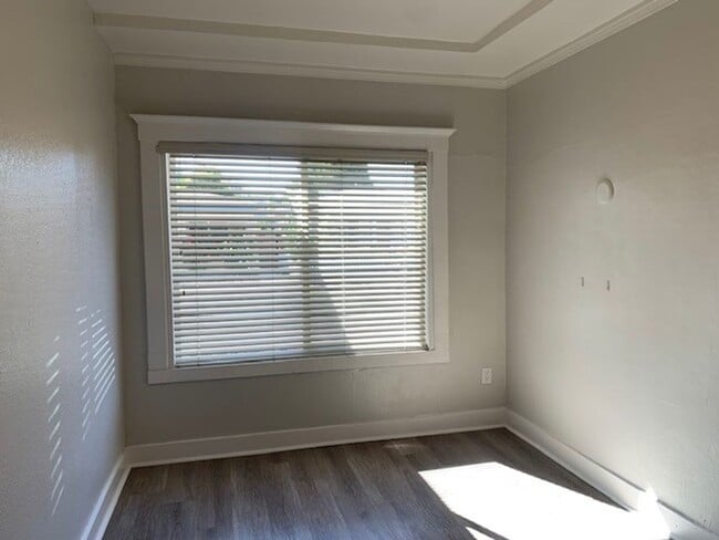 Building Photo - 3-Bed/1-Bath Plus Bonus Room That Can Be Used as 4th Bedroom. Walk to Santa Clara University! Ava...