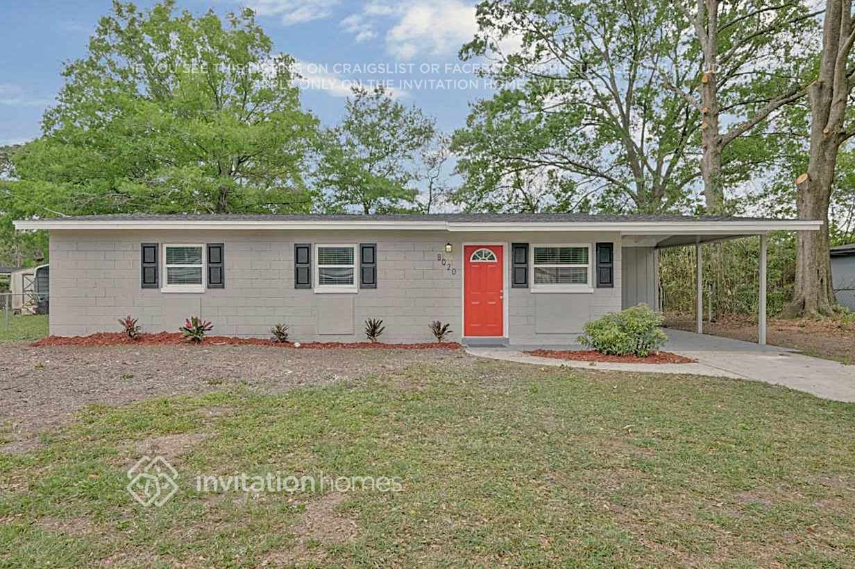 Foto principal - 8020 Pierre Dr