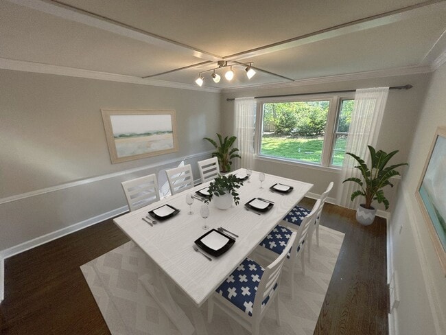 Photo - 6 Bedroom/3 Bathroom Available in Wayne! House