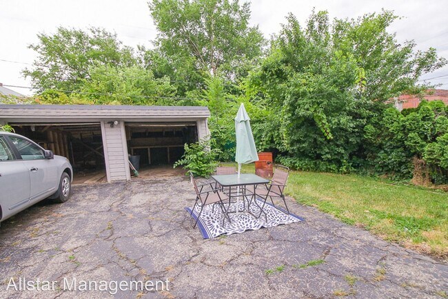 Building Photo - 2 br, 1 bath House - 4101 E 64th Down