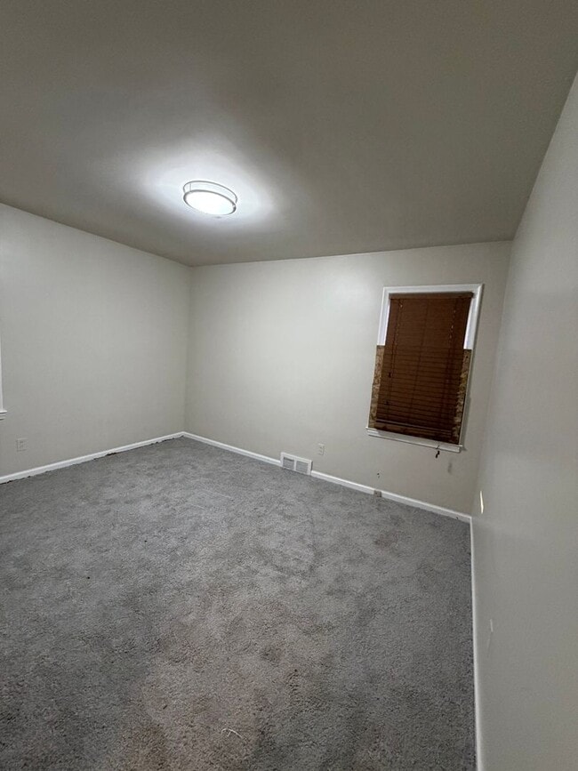 Foto del edificio - 3 bedroom brick ranch