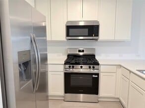 Building Photo - 447 Southern Magnolia Wy