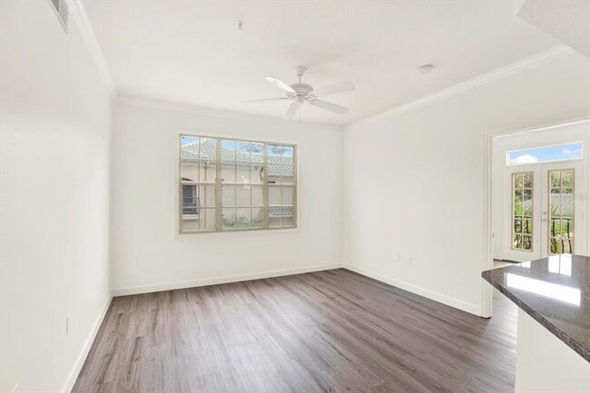 Foto del edificio - 501 Knights Run Ave