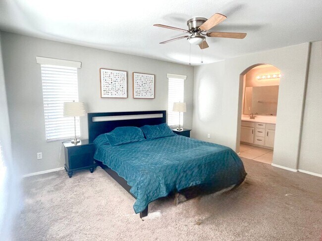 Foto del edificio - 3708 E Kerry Ln