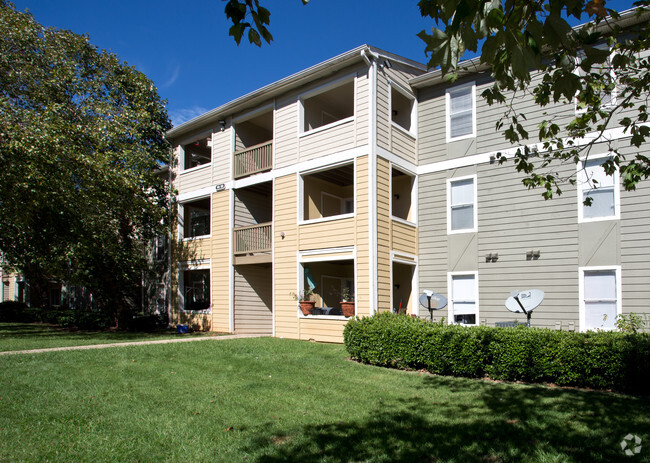 Foto del edificio - Tree Tops Apartments