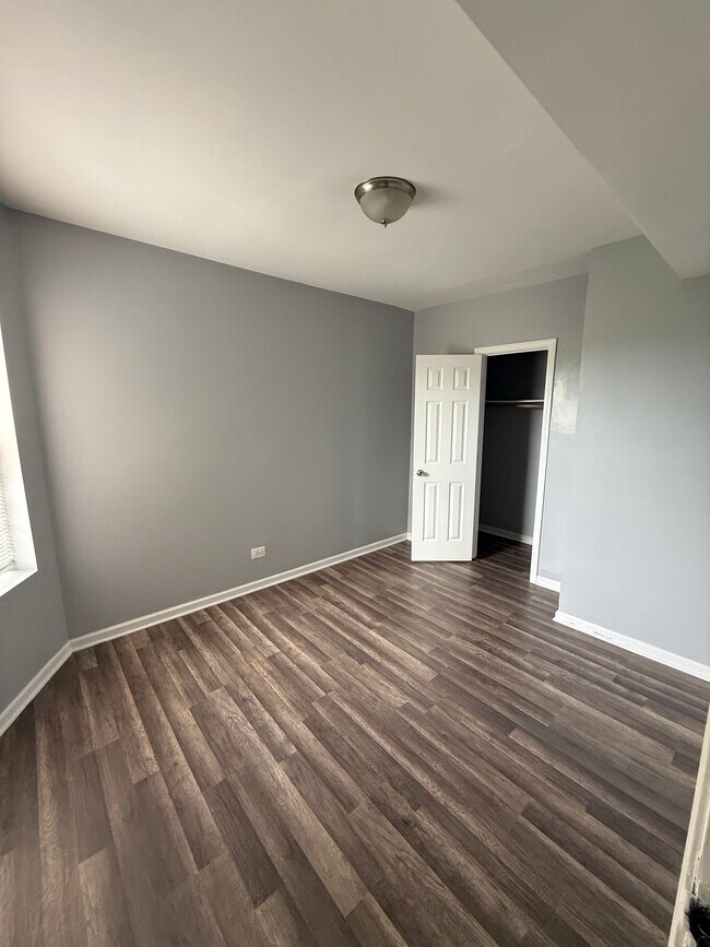 Foto del edificio - 8418 S Drexel Ave