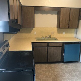 Primary Photo - 2735 W Division St