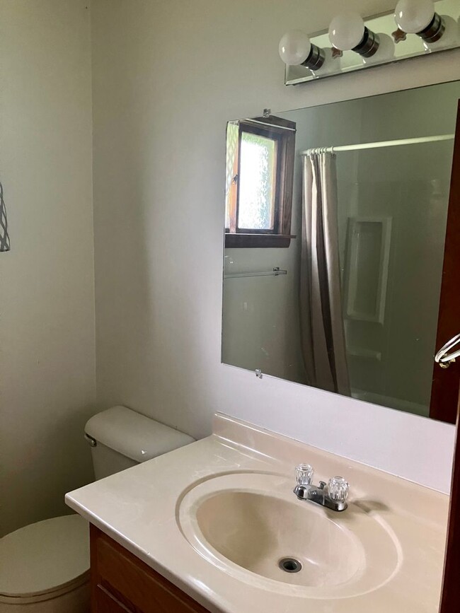 Foto del edificio - 2 Bedroom House by Lake Wausau