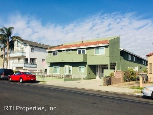Primary Photo - 1225 W 168th St