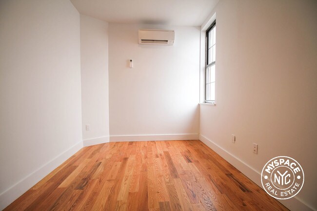 Building Photo - 273 Driggs Ave
