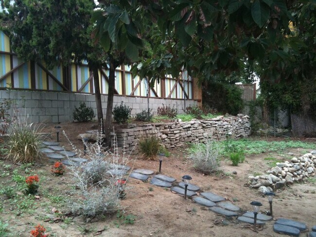 Foto del edificio - 2105 Reservoir St