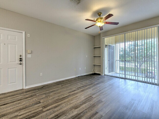 Building Photo - 5519 Legacy Crescent Pl
