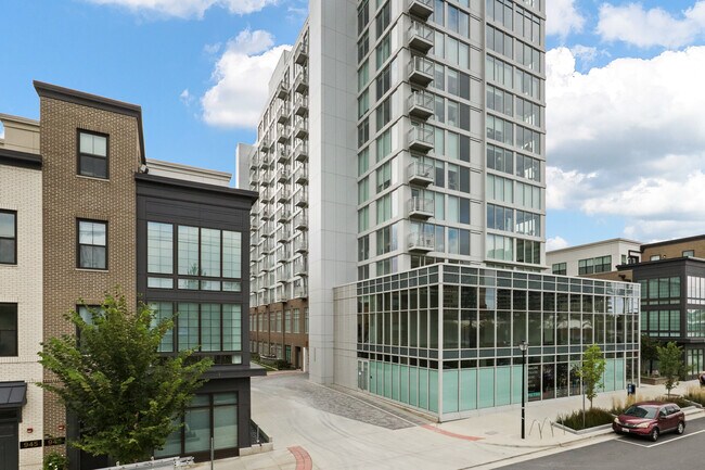 Building Photo - 925 N Fairfax St