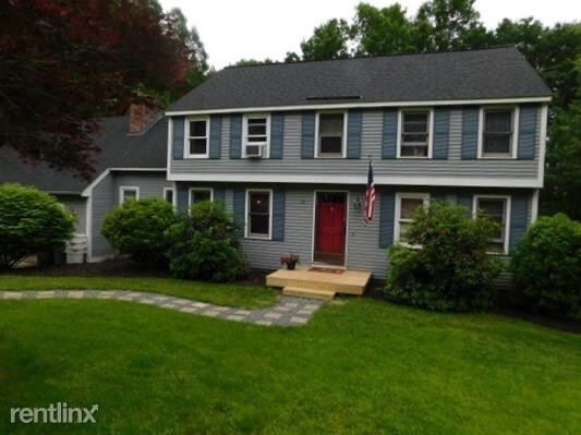 Primary Photo - 4 br, 2.5 bath House - 12 Hubbard Hill Rd
