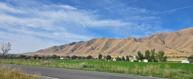 Foto del edificio - Beautiful Home and Amazing Mountain Views