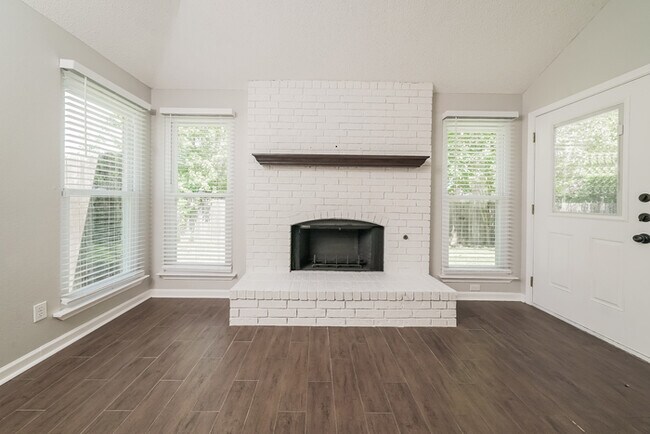 Foto del edificio - 2210 Westview Trail