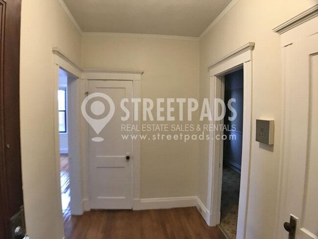 Foto del edificio - bedroom in Malden MA 02148
