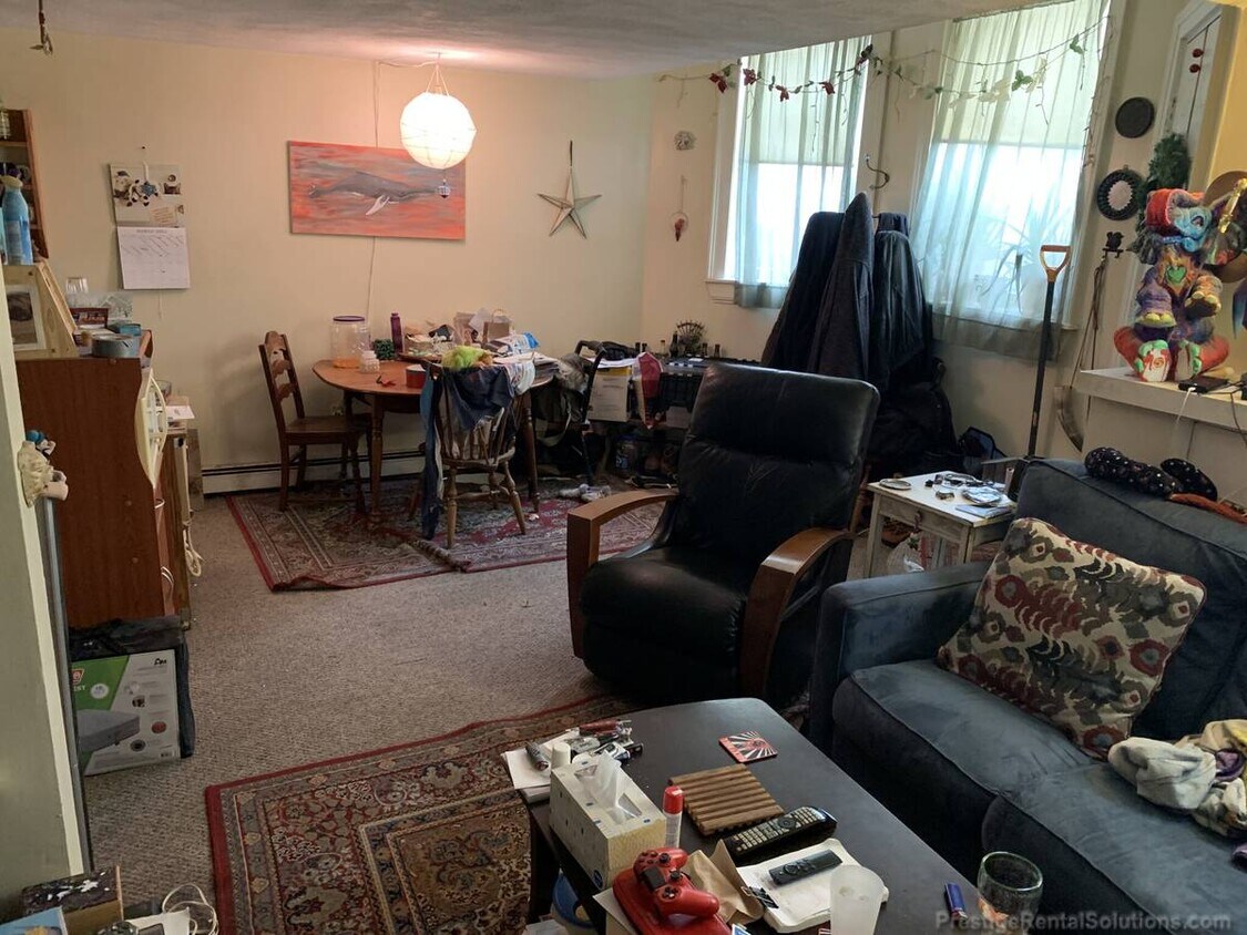 Foto principal - 221 Kelton St