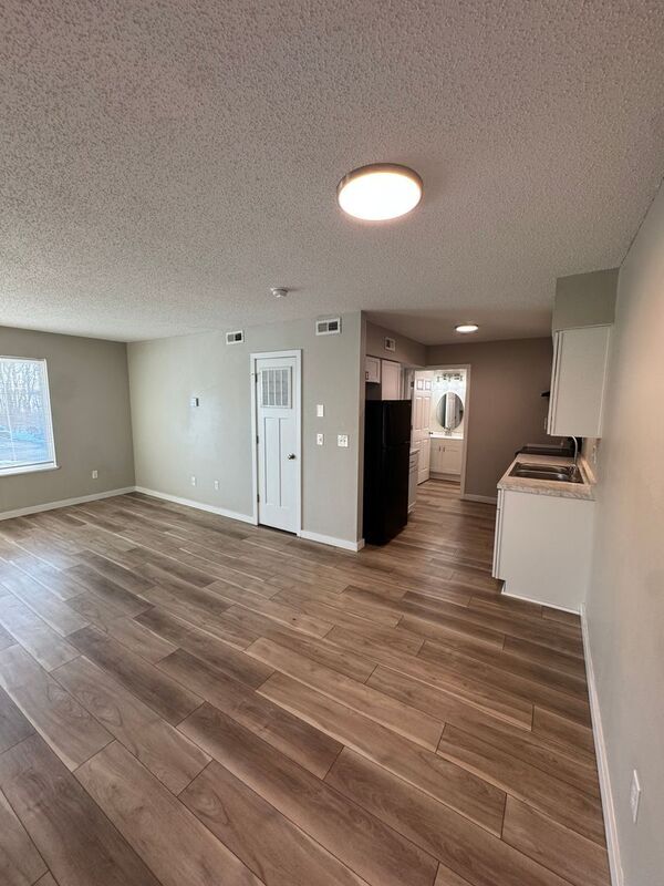 Foto del edificio - 3111 W Greenwood St