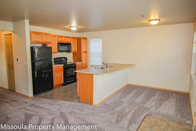Building Photo - Comfy Ground Level 1 Bed with Private Patio!