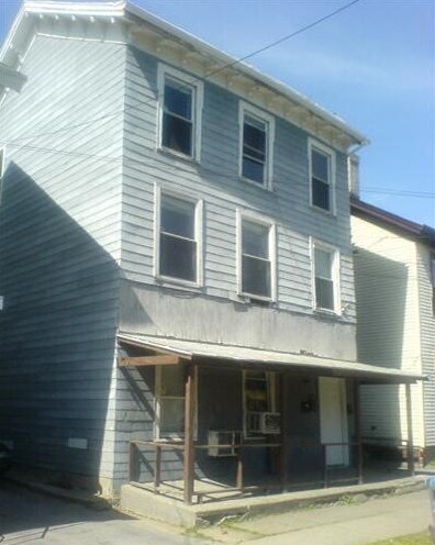 Building Photo - 58 Gifford Ave