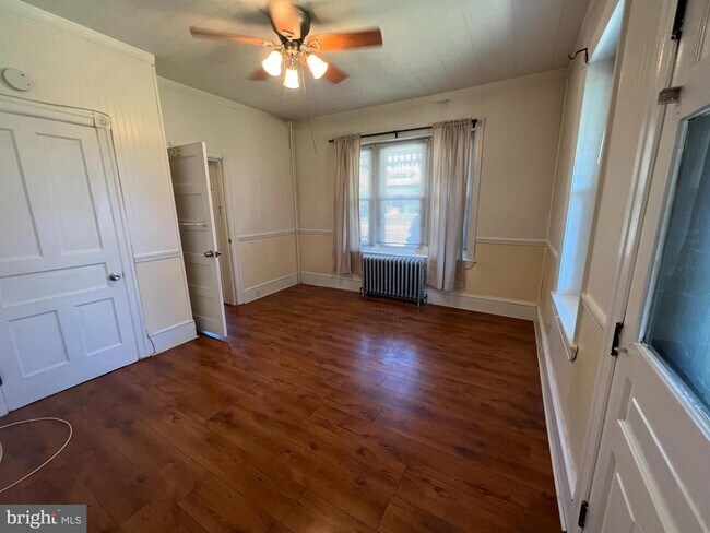 Foto del edificio - 631 Main St