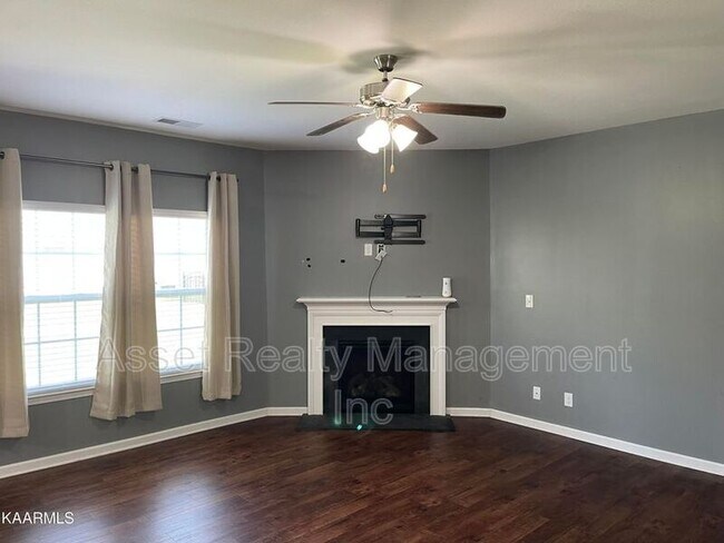 Foto del edificio - 5416 Laurel Creek Way