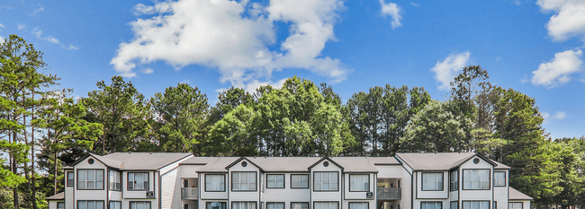 Building Photo - The Everett Apartments