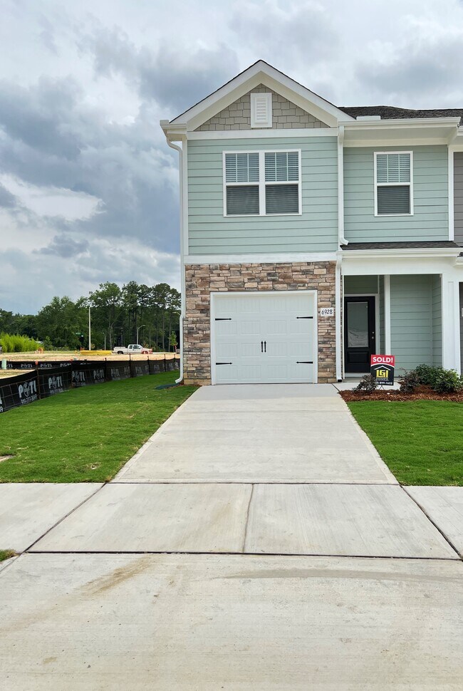 Foto del edificio - 6928 Outfall Point Ln