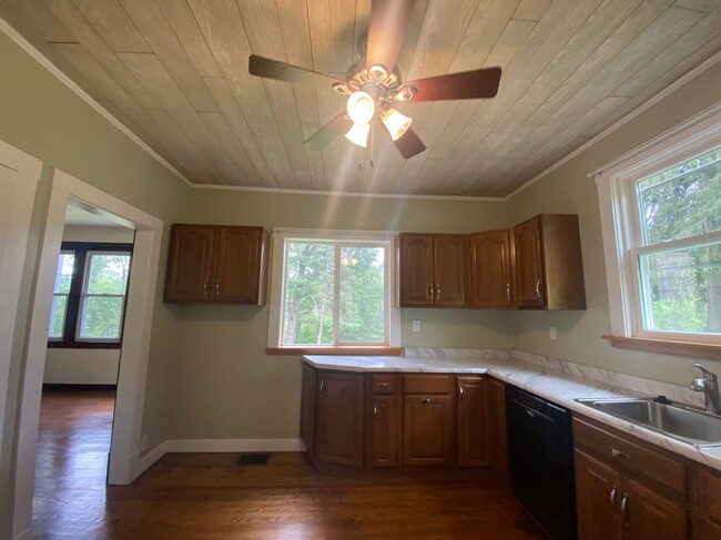 Building Photo - 3 bedroom home with 2 acres in Plum Boro -...
