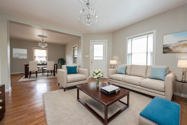 Building Photo - 1414 Schaffer Street - 3 Beds - 2 Bath - R...
