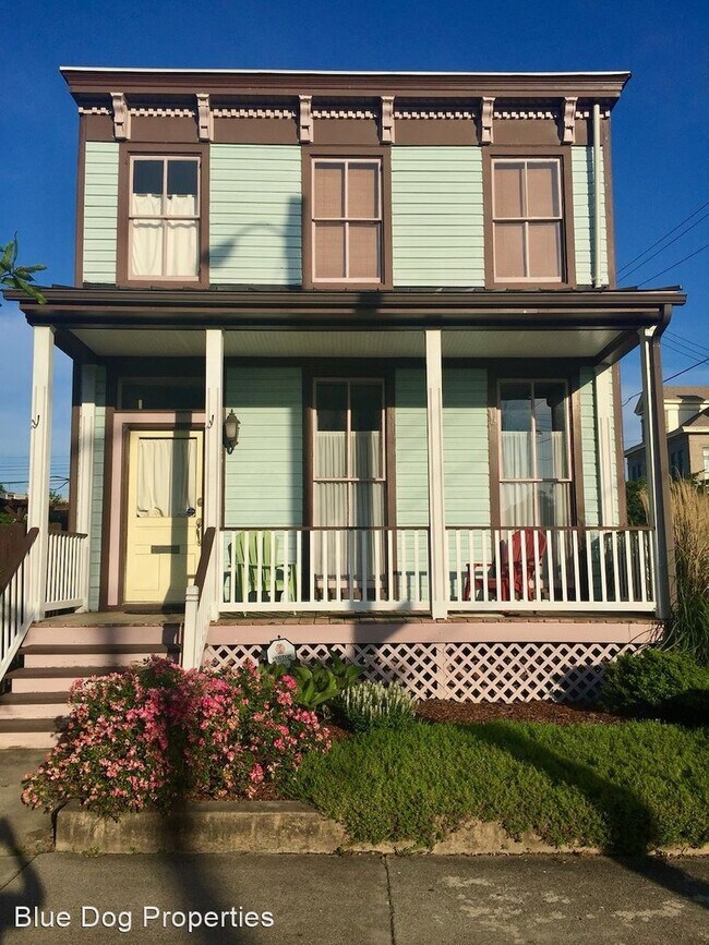 Building Photo - 3 br, 2.5 bath House - 401 N 32nd Street