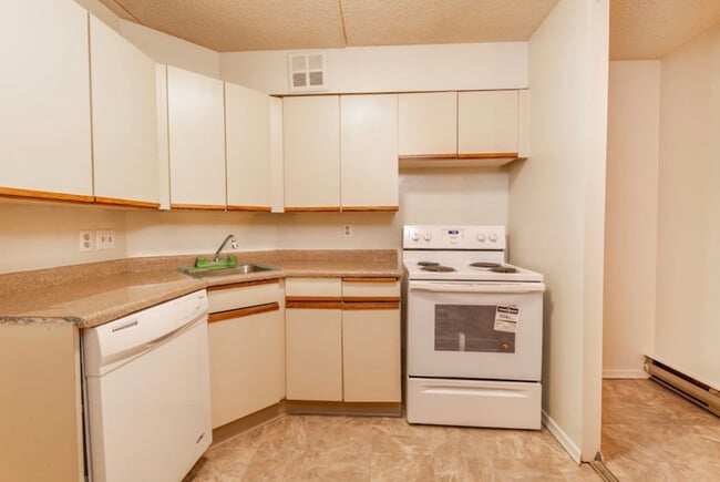 Building Photo - Kirkby Terrace Apartments