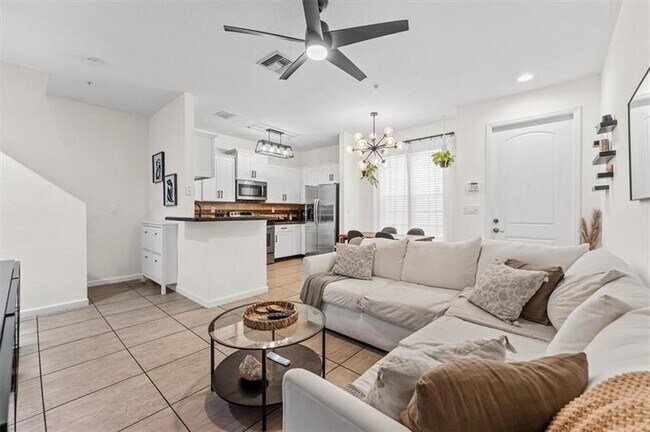 Foto del edificio - 151 SW 7th Ct