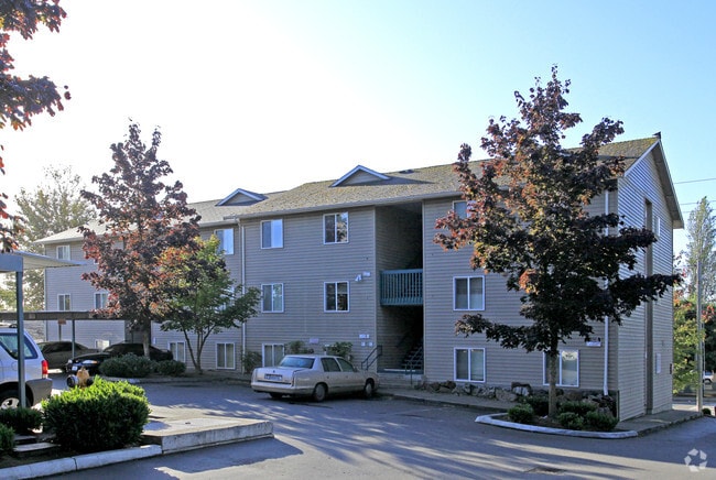 Building Photo - Ridgeline