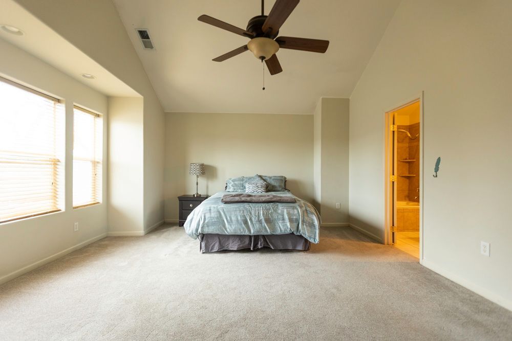 Foto principal - 5144 Dudley St