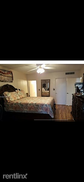 Foto del edificio - 5401 Collins Ave