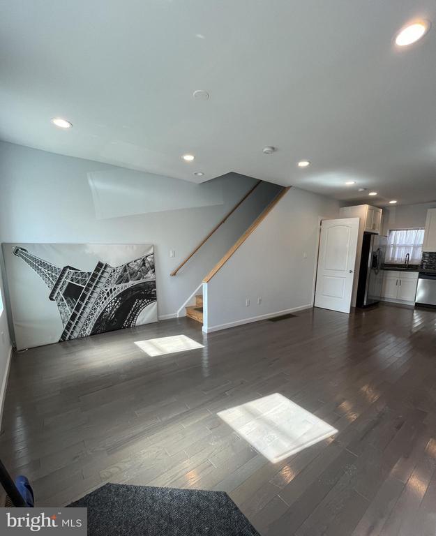 Foto del edificio - 115 W Allen St