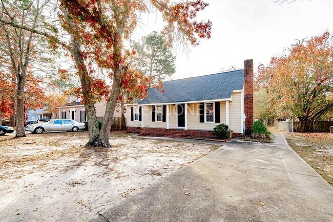 Building Photo - 136 Hunting Ave