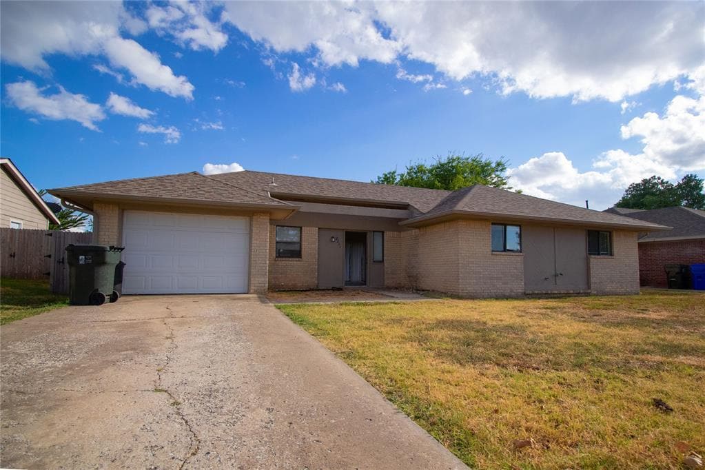 Foto principal - 2204 Lafayette Dr