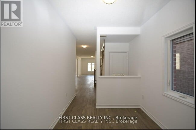 Building Photo - 71 Wheatfield Rd